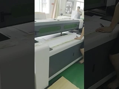 Máy sạc năng lượng mặt trời gấp 200W